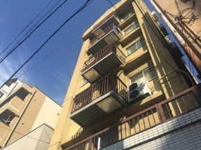 Гостиница Akasaka Ryokan  Осака